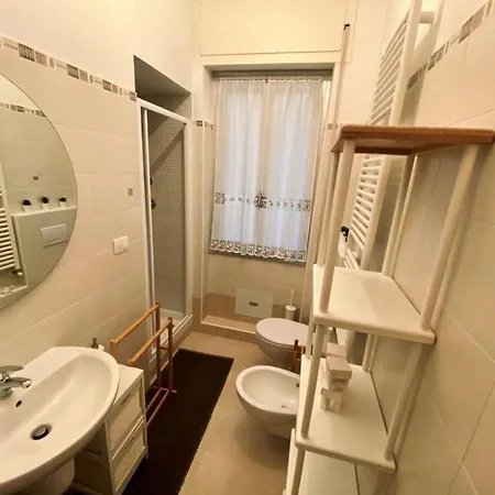 La Casa Di Silvia Apartment *